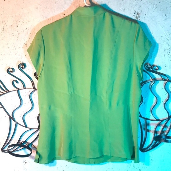 Jones New York Collection 🫒 Short Sleeve Button Down Blouse Sz 12 olive green - Picture 5 of 7